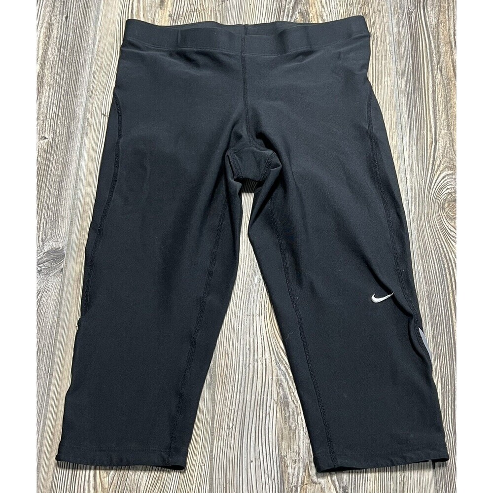 Nike Capri Leggings Medium Black Cropped Knee Length Reflective‎ Strips On Legs